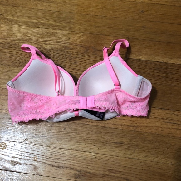 COPY - Victoria’s Secret bra. - Picture 3 of 4